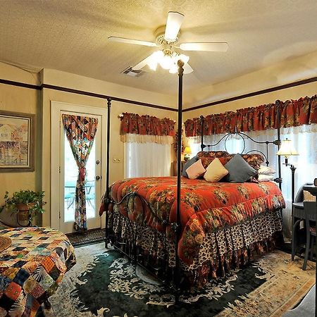 Austin'S Inn At Pearl Street Экстерьер фото