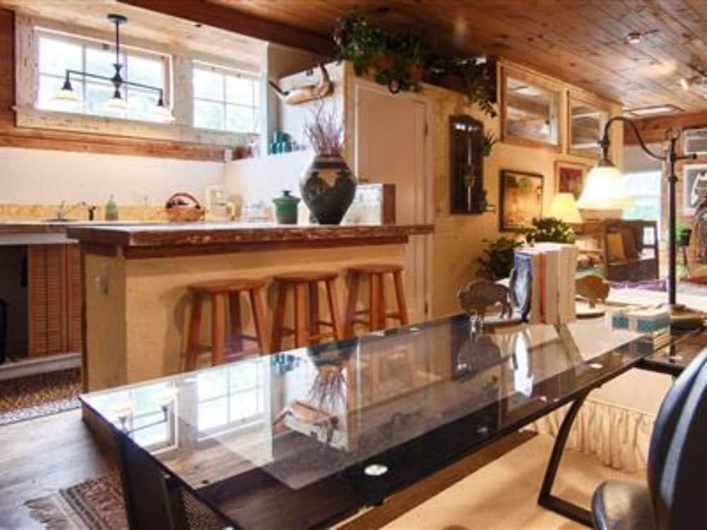 Austin'S Inn At Pearl Street Экстерьер фото